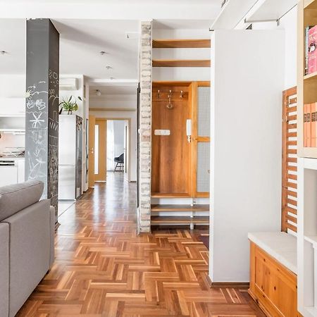 Relax Into Loft Living At A Light-Filled City Escape Boedapest Buitenkant foto