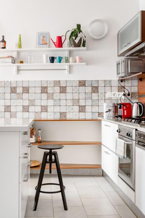 Relax Into Loft Living At A Light-Filled City Escape Boedapest Buitenkant foto